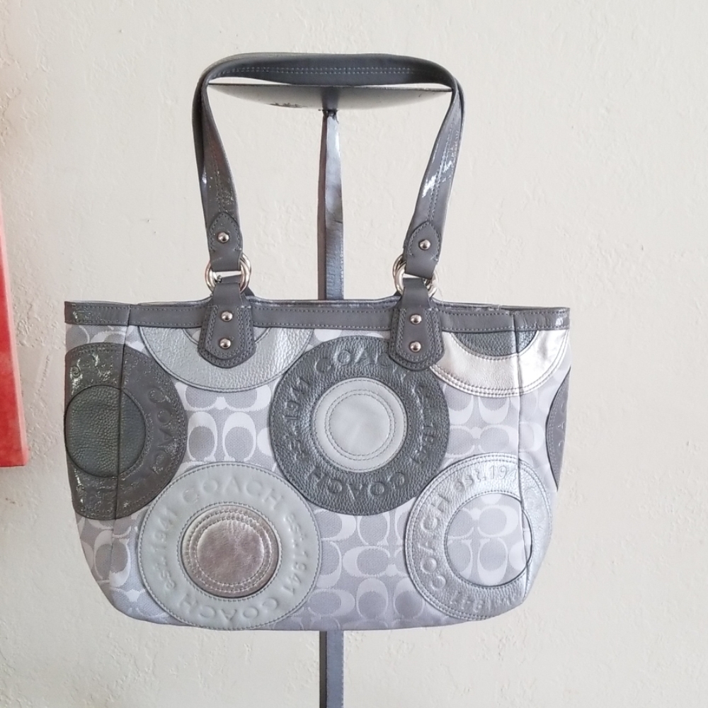 NWT Authentic Coach shoulder bag